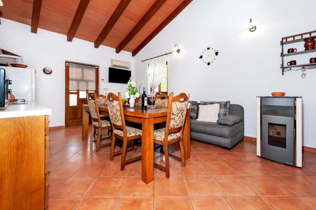 Apartment House Ulika Bale